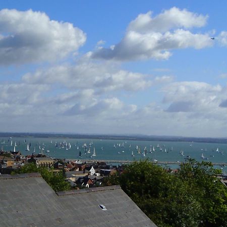 Halcyone Villa Cowes  Extérieur photo