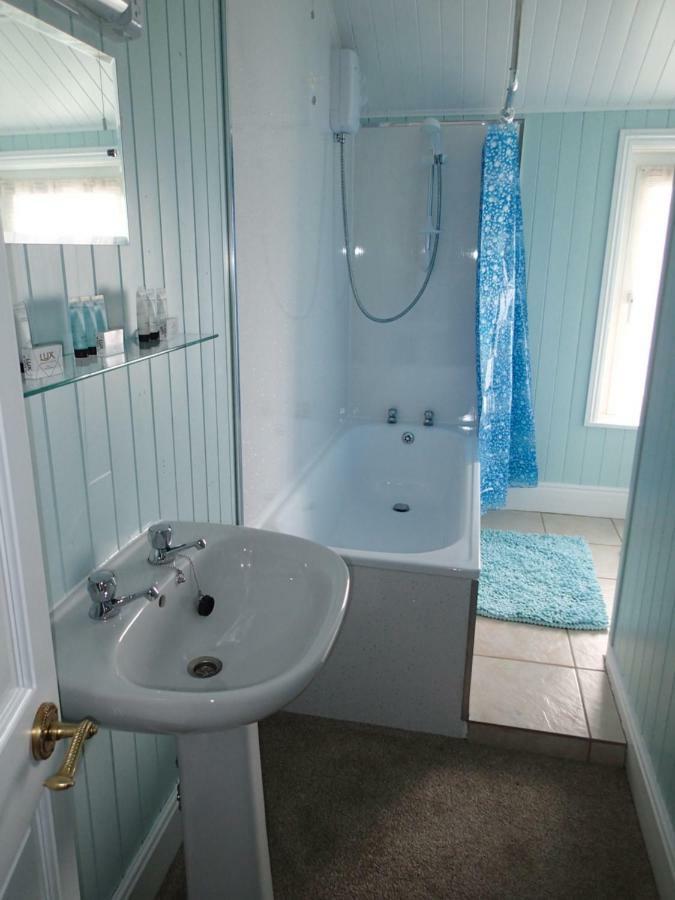 Halcyone Villa Cowes  Extérieur photo